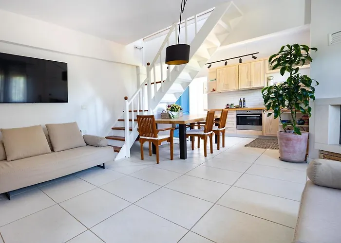 Eliva House Holiday home *